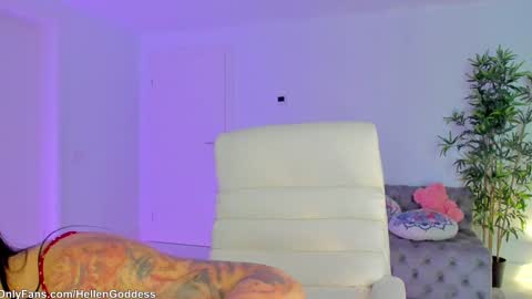 Hellen online show from February 18, 1:32 pm