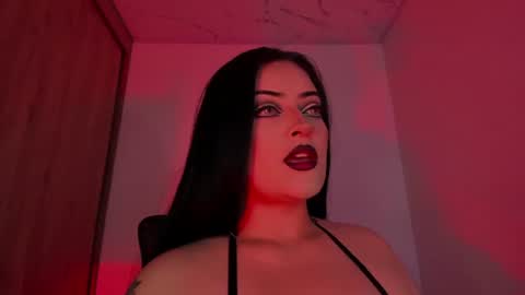 Hey  Im Indie follow me on my instagram  online show from August 4, 1:33 am