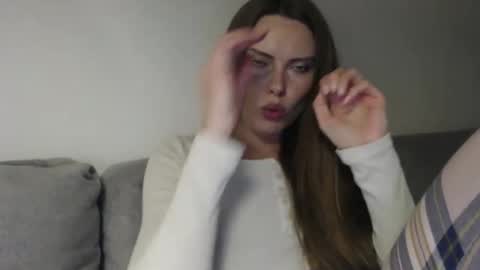 Sweet girl online show from March 29, 8:19 pm