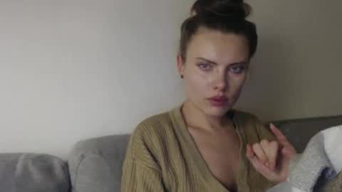 Sweet girl online show from November 12, 10:30 pm