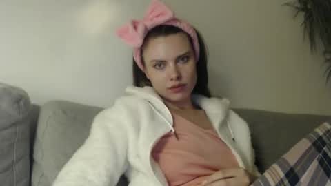 Sweet girl online show from February 18, 8:26 pm