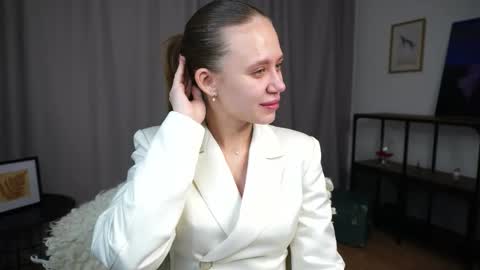 ingerperrucci online show from November 24, 3:19 am