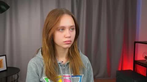 ingerperrucci online show from October 25, 3:25 am