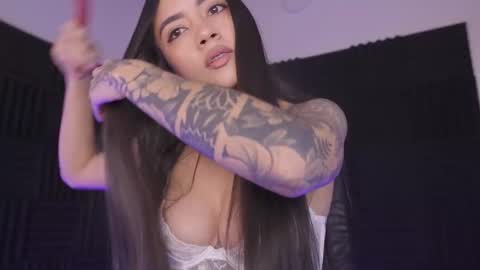 Dayana  online show from March 1, 8:30 pm