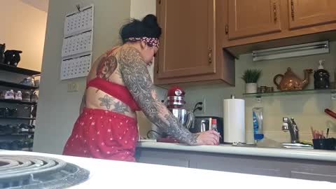 inkedcookies online show from February 15, 11:38 pm