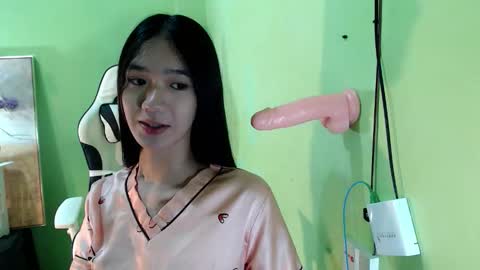 Reign online show from January 9, 5:17 pm