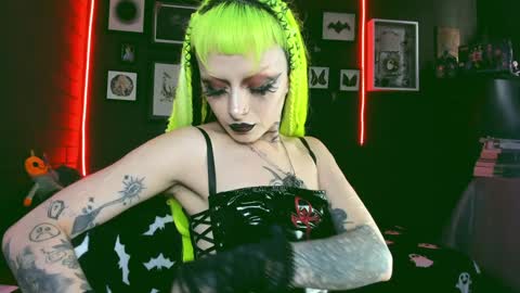   SANIA  online show from January 28, 4:52 pm