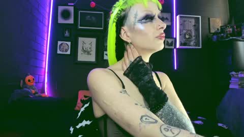   SANIA  online show from December 26, 5:51 pm