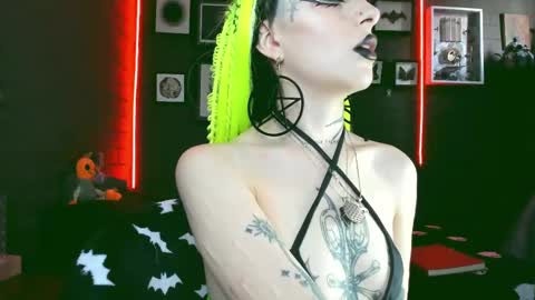   SANIA  online show from February 18, 5:11 pm