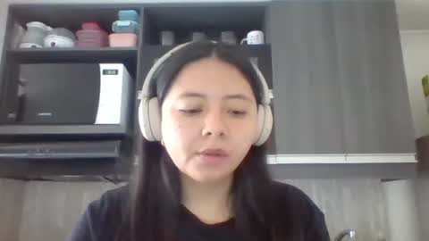 Iris 3 online show from October 20, 1:47 pm