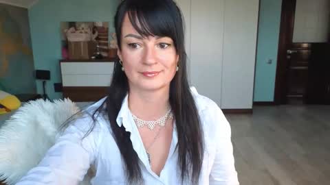 iracherrynow online show from December 17, 9:24 am