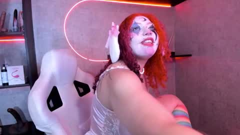 iriisfeitan online show from October 9, 10:41 am