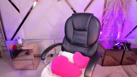 irina_rousee online show from March 7, 5:42 pm