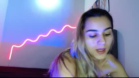 Iris Luna  online show from November 21, 4:14 am