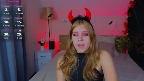 Iris  online show from October 25, 12:02 pm