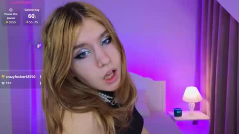 Iris  online show from November 18, 12:06 pm