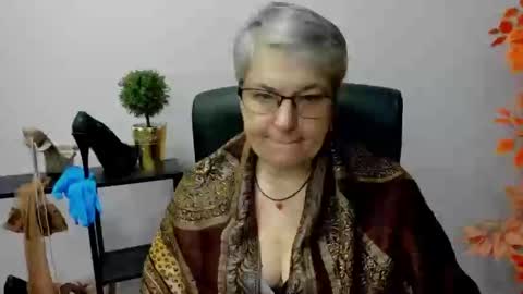 I R I S online show from January 10, 7:25 am