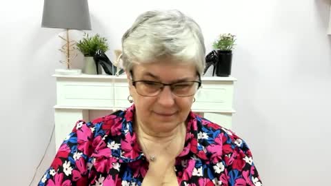 I R I S online show from April 1, 6:47 am