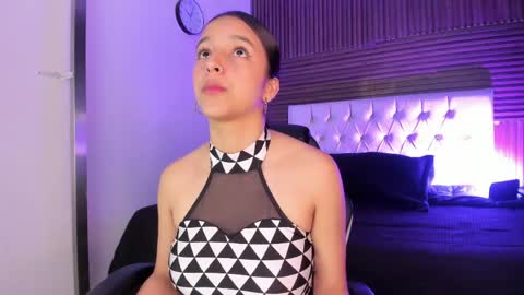 Iris Fyre  online show from June 7, 1:07 pm