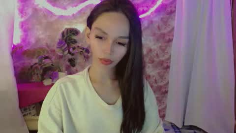 IRISH AND TRIXIE online show from June 3, 8:03 pm