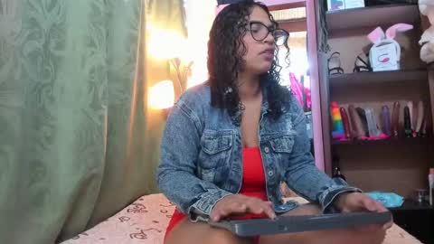 iris online show from February 15, 10:55 am