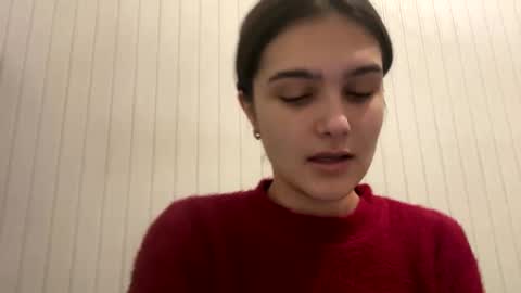 irisss31 online show from December 18, 9:08 pm