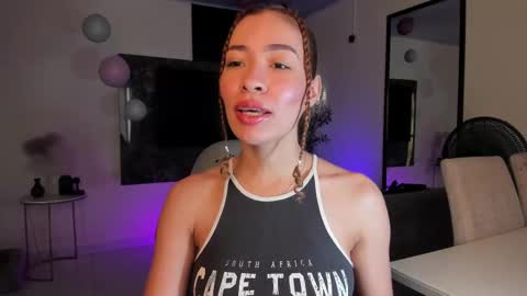 isa_____ online show from March 9, 9:57 pm