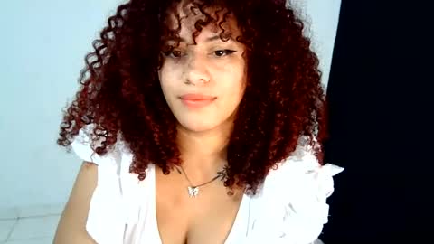isa_bellaxx23 online show from July 20, 11:38 pm