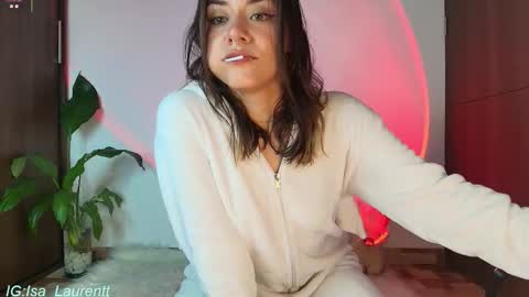 Isabella Laurentt  online show from January 11, 1:32 am