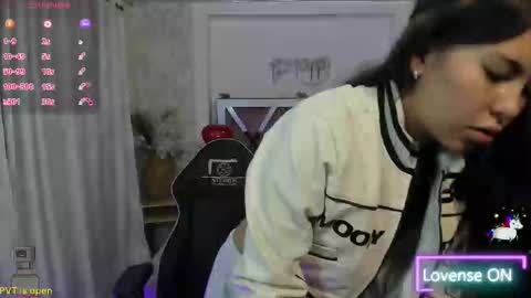 ISABELA  online show from February 16, 11:32 am