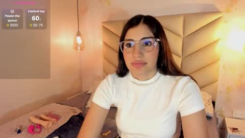 isabelastefano online show from September 14, 4:32 am