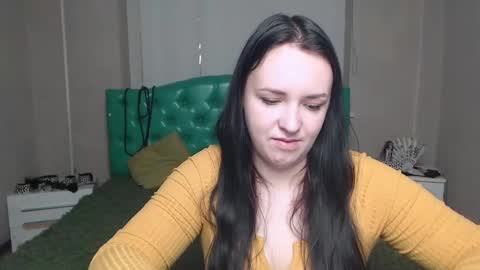 IsabelBlackberry online show from December 16, 6:21 am