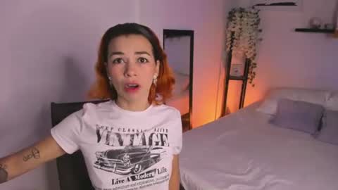 isabella online show from November 6, 10:04 pm