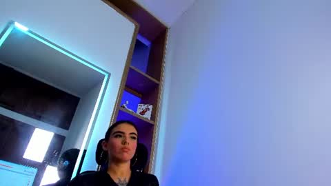 ISABELLA online show from June 11, 12:32 am