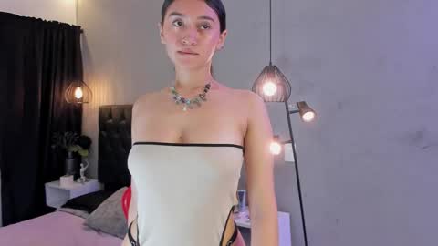 Isabella Nowa online show from February 27, 12:38 pm