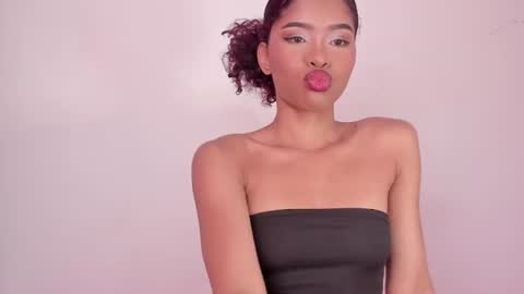 isabella online show from January 25, 1:32 am