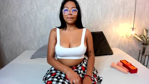 isabella zc online show from January 28, 11:49 am