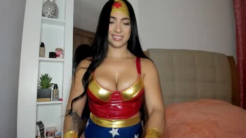 ISABEL online show from October 31, 9:35 am