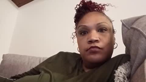 Isabella online show from March 16, 5:10 am