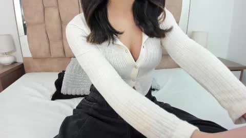 isabellakai online show from September 21, 8:18 pm