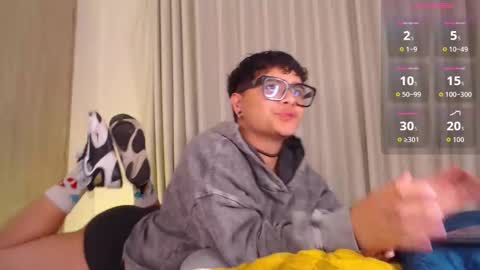 Isabella Mout  online show from February 28, 12:04 pm