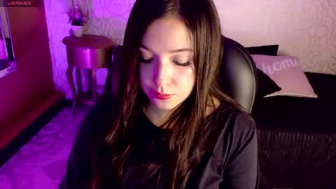 Isabella online show from June 5, 3:54 am