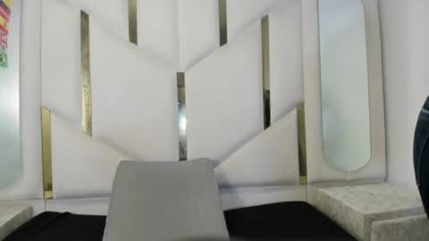 isabellrodriguez18 online show from July 10, 3:51 am