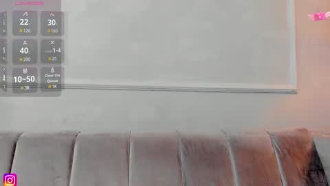 Isabellsmmith online show from February 22, 3:45 am