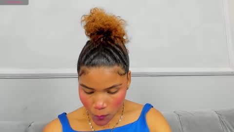 Isabellsmmith online show from February 12, 2:03 am