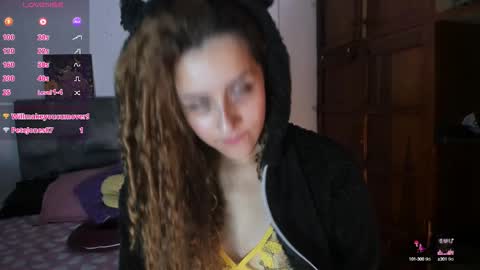 Isabela  online show from October 1, 5:45 am