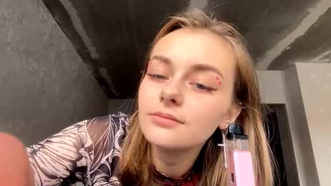 Issa online show from November 11, 9:06 am