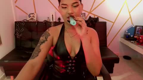 isabela online show from September 23, 6:33 am