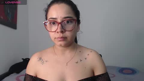 Emma online show from December 26, 3:06 am