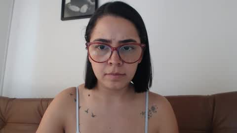 Emma online show from November 10, 4:13 pm